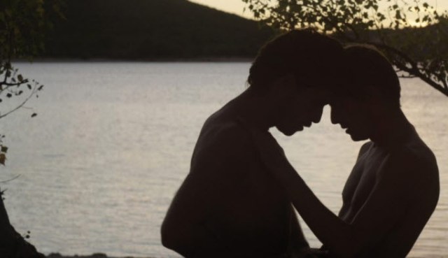 stranger-by-the-lake05