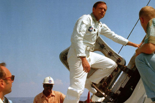Review: Armstrong examines the man behind the moon landing